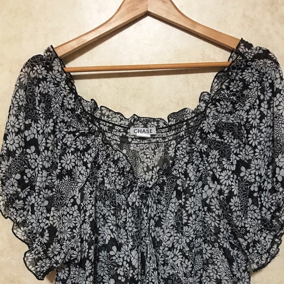 Chase Ruffle Top | Size 3XL - Picture 2 of 3